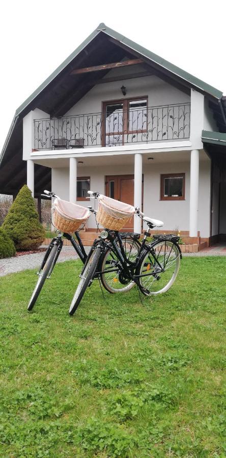 Villa Chmiel I Nad Jeziorem Tarnobrzeskim *